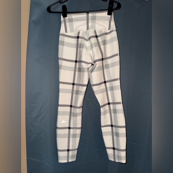 Alo Plaid leggings - Picture 3 of 8